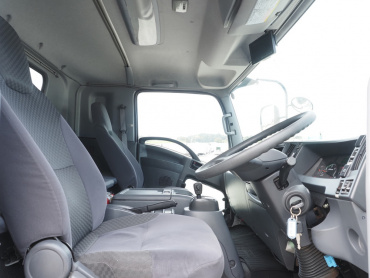 いすゞ フォワード ウイング車 中型 TKG-FRR90T2 年式 H27[写真28]