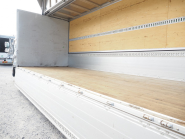 いすゞ フォワード ウイング車 中型 TKG-FRR90T2 年式 H28[写真18]