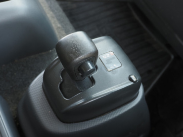 いすゞ フォワード ウイング車 中型 TKG-FRR90T2 年式 H28[写真28]