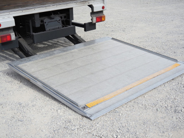 日野 デュトロ ウイング車 小型 TKG-XZU710M 年式 H27[写真26]