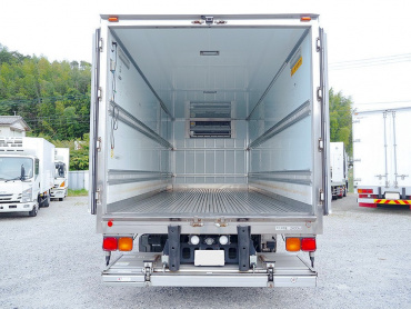 いすゞ フォワード 冷凍バン 中型 2PG-FRR90T2 年式 H30[写真15]