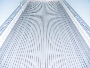 いすゞ フォワード 冷凍バン 中型 2PG-FRR90T2 年式 H30[写真20]