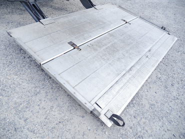 いすゞ フォワード 冷凍バン 中型 2PG-FRR90T2 年式 H30[写真23]