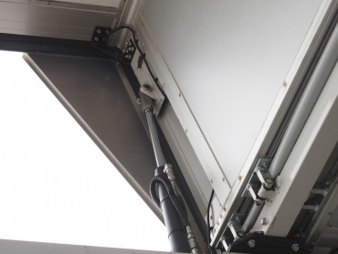 三菱ふそう スーパーグレート ウイング車 大型 QPG-FS64VZ 年式 H28[写真13]