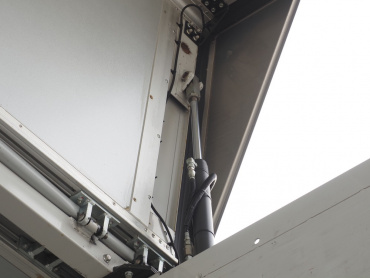 三菱ふそう スーパーグレート ウイング車 大型 QPG-FS64VZ 年式 H28[写真09]