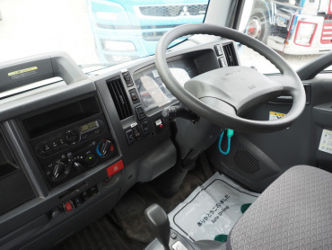 いすゞ エルフ バン車 小型 2RG-NMR88AN 年式 R1[写真25]