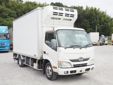 日野 デュトロ 冷凍バン 小型 TKG-XZU655M 年式 H26[写真03]