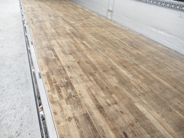 いすゞ ギガ ウイング車 大型 LKG-CYJ77A 年式 H23[写真23]