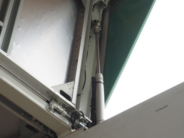 いすゞ ギガ ウイング車 大型 LKG-CYJ77A 年式 H23[写真12]