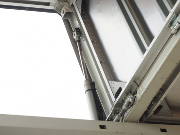 いすゞ ギガ ウイング車 大型 LKG-CYJ77A 年式 H23[写真13]