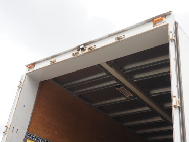 いすゞ ギガ ウイング車 大型 LKG-CYJ77A 年式 H23[写真25]