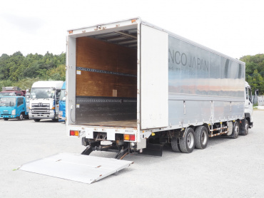 いすゞ ギガ ウイング車 大型 LKG-CYJ77A 年式 H23[写真28]