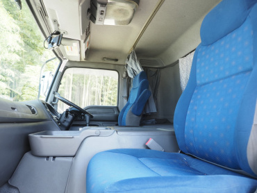 いすゞ ギガ ウイング車 大型 QKG-CYJ77A 年式 H27[写真42]