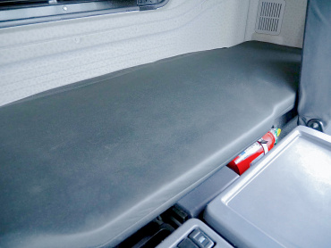 いすゞ ギガ ウイング車 大型 2PG-CYJ77C 年式 R3[写真40]