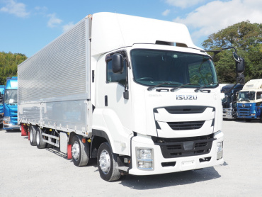 いすゞ ギガ ウイング車 大型 QKG-CYJ77B 年式 H28[写真05]