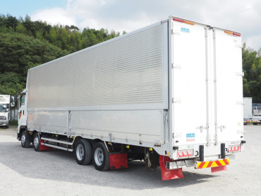 いすゞ ギガ ウイング車 大型 QKG-CYJ77B 年式 H28[写真08]