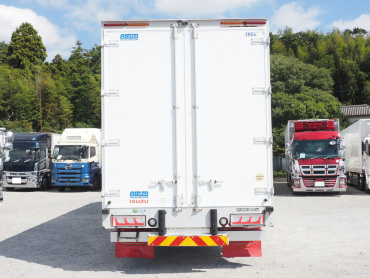 いすゞ ギガ ウイング車 大型 QKG-CYJ77B 年式 H28[写真07]