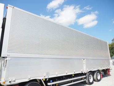 いすゞ ギガ ウイング車 大型 QKG-CYJ77B 年式 H28[写真15]