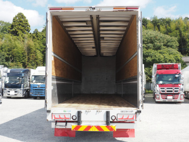 いすゞ ギガ ウイング車 大型 QKG-CYJ77B 年式 H28[写真25]