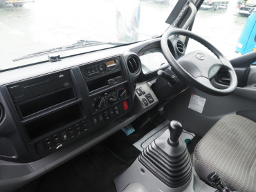 日野 デュトロ バン車 小型 TKG-XZU710M 年式 H30[写真24]