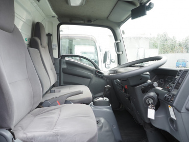 いすゞ エルフ バン車 小型 TKG-NMR85AN 年式 H26[写真19]