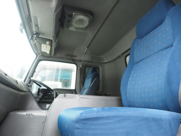 いすゞ ギガ ウイング車 大型 QKG-CYJ77A 年式 H26[写真37]