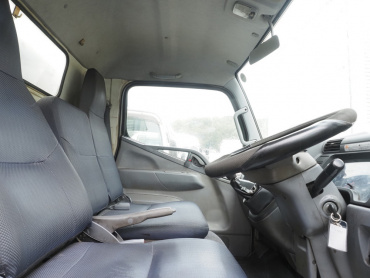 三菱ふそう キャンター バン車 小型 PDG-FE74DV 年式 H21[写真18]