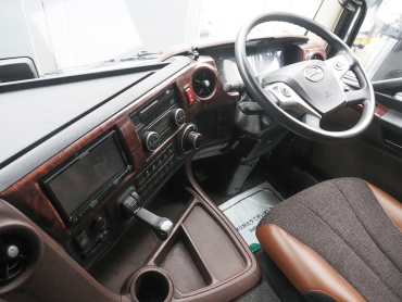 日野 プロフィア ウイング車 大型 2DG-FW1AHG 年式 R1[写真36]