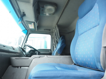 いすゞ ギガ ウイング車 大型 QKG-CYJ77A 年式 H26[写真38]