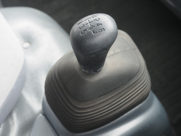 いすゞ エルフ バン車 小型 TRG-NMR85N 年式 H29[写真26]