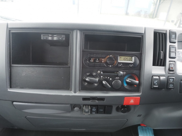 いすゞ エルフ バン車 小型 TRG-NMR85N 年式 H29[写真27]