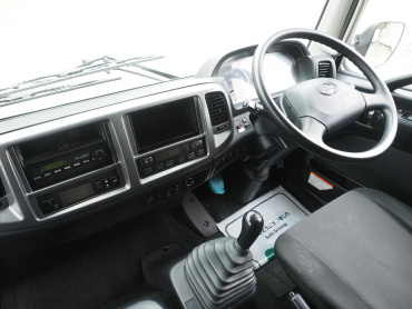 日野 レンジャープロ 冷凍バン 中型 TKG-FC9JKAA 年式 H28[写真27]