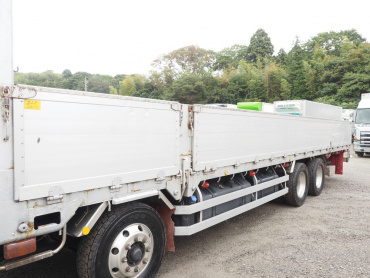 いすゞ ギガ 平ボディ 大型 QKG-CYJ77A 年式 H25[写真14]