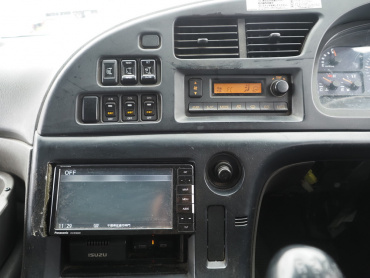 いすゞ ギガ 平ボディ 大型 QKG-CYJ77A 年式 H25[写真24]