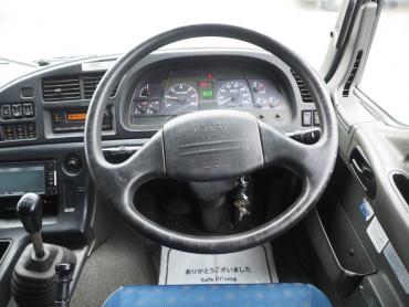 いすゞ ギガ 平ボディ 大型 QKG-CYJ77A 年式 H25[写真21]