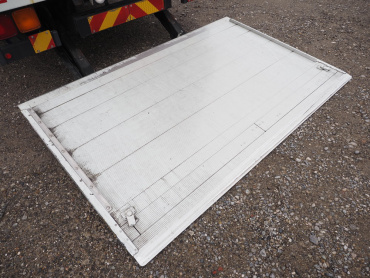 いすゞ ギガ ウイング車 大型 QPG-CYJ77B 年式 H28[写真31]