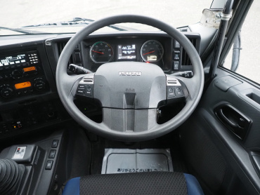 いすゞ ギガ ウイング車 大型 QPG-CYJ77B 年式 H28[写真35]