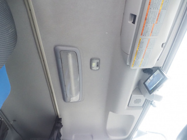 いすゞ ギガ ウイング車 大型 QPG-CYJ77B 年式 H28[写真40]