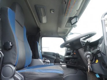 いすゞ ギガ ウイング車 大型 QPG-CYJ77B 年式 H28[写真34]