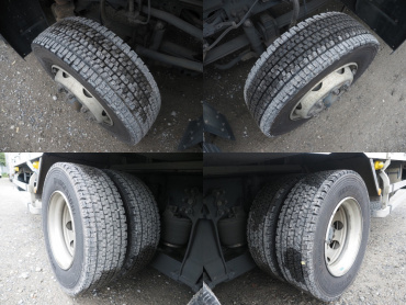 いすゞ ギガ ウイング車 大型 QPG-CYJ77B 年式 H28[写真48]