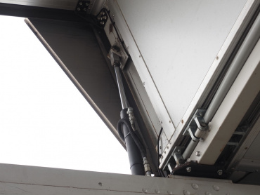 三菱ふそう スーパーグレート ウイング車 大型 QPG-FS64VZ 年式 H28[写真19]