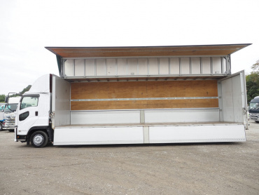 いすゞ ギガ ウイング車 大型 2PG-CYJ77C 年式 R1[写真17]