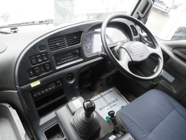 いすゞ ギガ ウイング車 大型 QKG-CYJ77A 年式 H27[写真21]