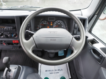 いすゞ エルフ バン車 小型 TKG-NMR85AN 年式 H26[写真21]