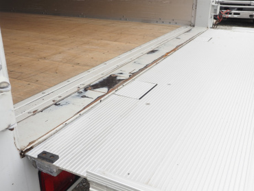 いすゞ フォワード ウイング車 中型 2RG-FRR90T2 年式 R1[写真32]