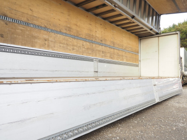 日野 プロフィア ウイング車 大型 QKG-FW1EXBG 年式 H24[写真17]