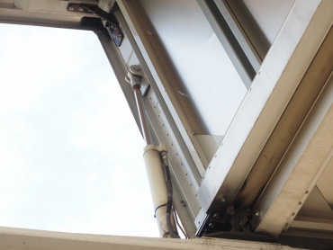 日野 プロフィア ウイング車 大型 QKG-FW1EXBG 年式 H24[写真10]