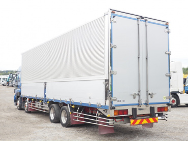 いすゞ ギガ ウイング車 大型 QKG-CYJ77A 年式 H24[写真07]