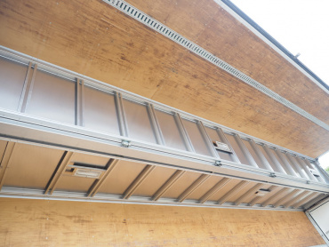 いすゞ ギガ ウイング車 大型 QKG-CYJ77A 年式 H24[写真27]