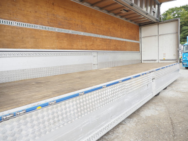 いすゞ ギガ ウイング車 大型 QKG-CYJ77A 年式 H24[写真26]